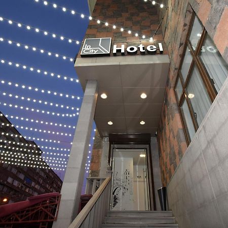 יירבאן In City Hotel מראה חיצוני תמונה